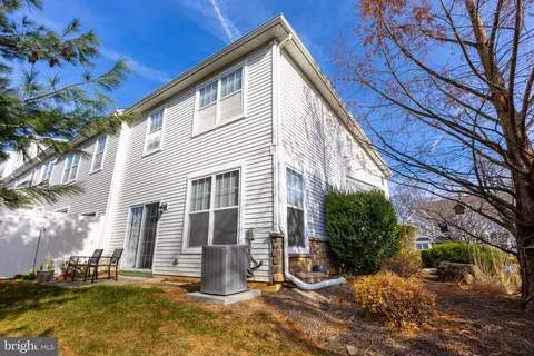 Exterior - 12 Old Cedarbrook Rd, Wyncote, PA 19095 photo 3 of 4