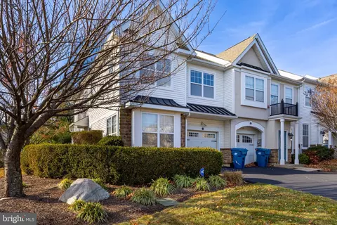 12 Old Cedarbrook Rd, Wyncote, PA 19095