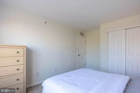 Bedroom - 12 Old Cedarbrook Rd, Wyncote, PA 19095 photo 4 of 6