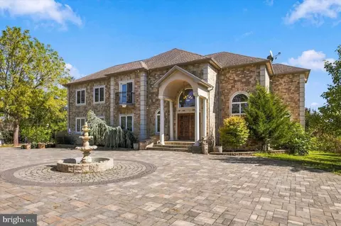 3371 Paper Mill Rd #huntingdon, Huntingdon Valley, PA 19006