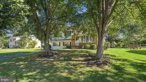 1037 Pross Rd Apt, Lansdale, PA 19446