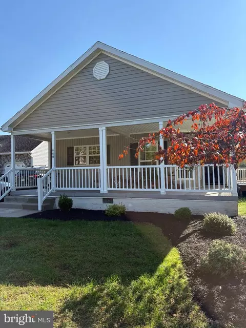 640 Marigold Ln, Blue Bell, PA 19422