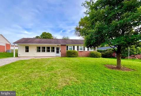 210 Bryans Rd Apt, Norristown, PA 19401