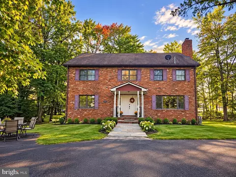 2054 Berks Rd Apt, Lansdale, PA 19446