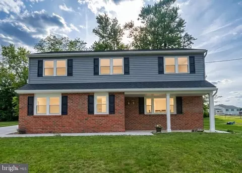 17 Traverse Dr, Plymouth Meeting, PA 19462