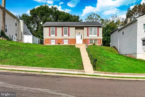 715 Lincoln Ave Apt, Pottstown, PA 19464