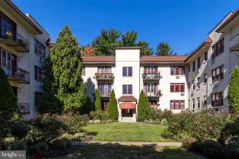700 Elkins Ave #C-2, Elkins Park, PA 19027