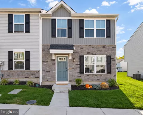141 Nelson Ln, Pottstown, PA 19464