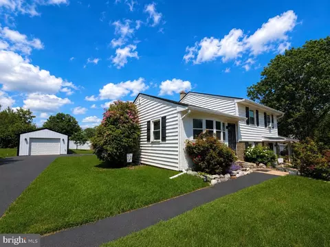 33 Ursinus Ave, Trappe, PA 19426