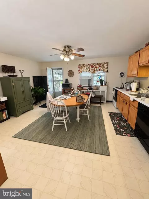 107 Maple St, Conshohocken, PA 19428