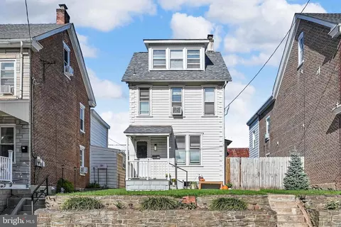 39 E 4th St, Pottstown, PA 19464
