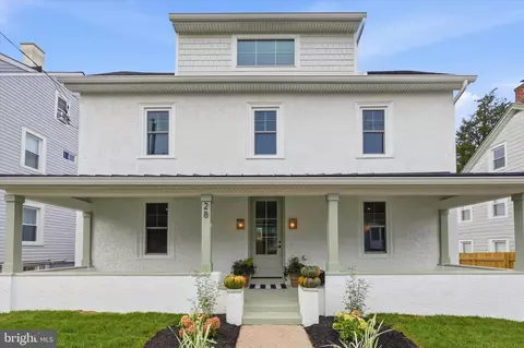28 S Warner Ave, Bryn Mawr, PA 19010