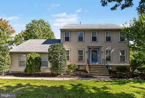 214 Abbey Ln, Lansdale, PA 19446