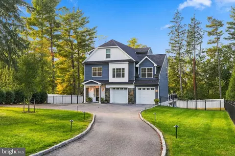 1925 Hallowell Rd, Plymouth Meeting, PA 19462