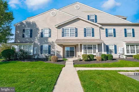 5206 Drawbridge Ct, Royersford, PA 19468