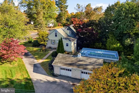 419 Continental Rd, Hatboro, PA 19040