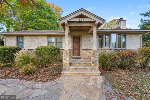 833 Clayhor Ave Apt, Collegeville, PA 19426