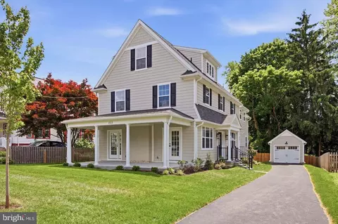 111 St Pauls Rd, Ardmore, PA 19003