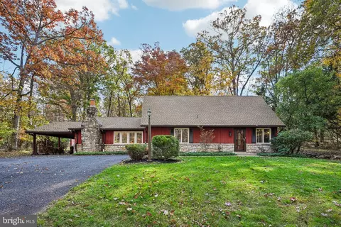 14 Meng Rd, Schwenksville, PA 19473