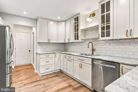 151 Pinecrest Ln, Lansdale, PA 19446