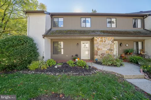 140 Pinecrest Ln, King Of Prussia, PA 19406