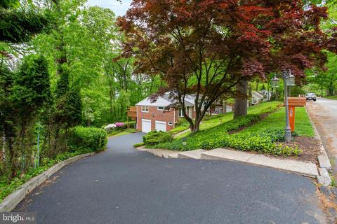 661 Forest Rd, Wayne, PA 19087 photo 4