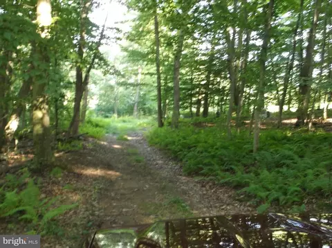 62 Hunters Ln, Mcveytown, PA 17051