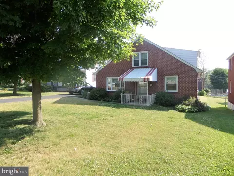 118 8th St, Lewistown, PA 17044