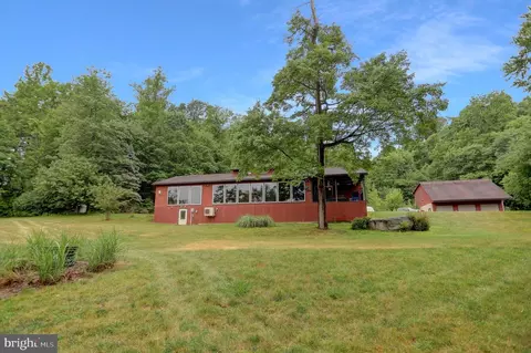 63 Hunters Ln, Mcveytown, PA 17051