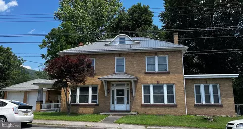 113 Main St N, Yeagertown, PA 17099