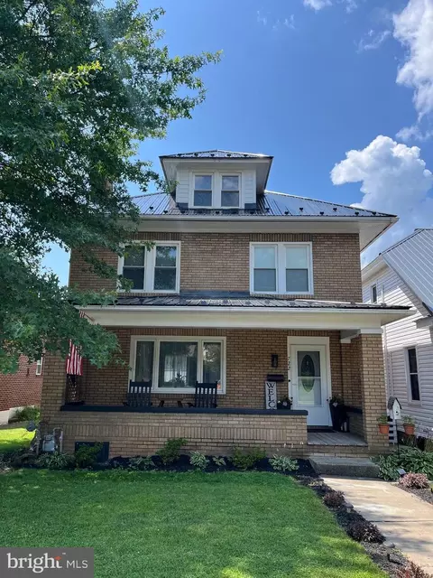 722 S Main St, Lewistown, PA 17044