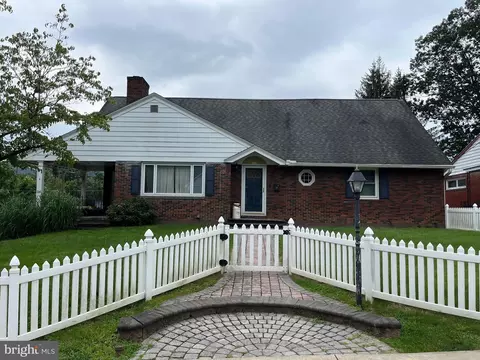 116 Sunset Rd, Lewistown, PA 17044