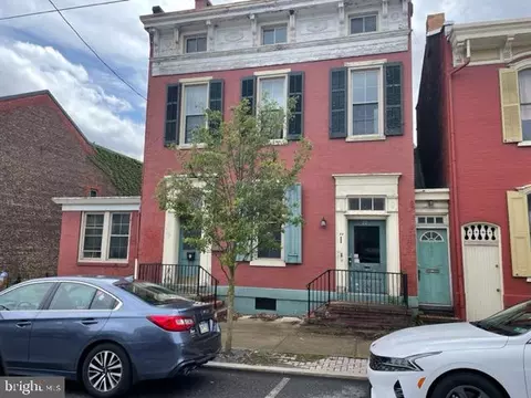 22 N Main St, Lewistown, PA 17044