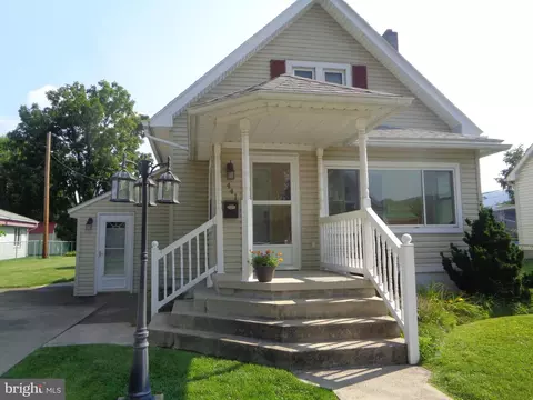 441 S Juniata St, Lewistown, PA 17044