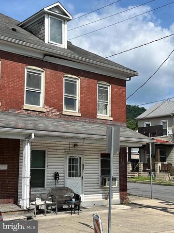 241 Logan St, Lewistown, PA 17044 | 22 Photos - Movoto