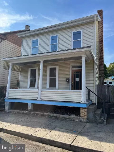11 W 4th St, Lewistown, PA 17044