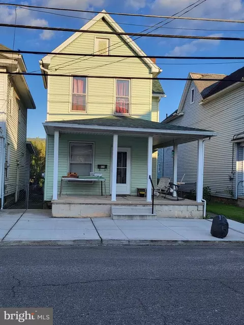 120 Pannebaker Ave, Lewistown, PA 17044