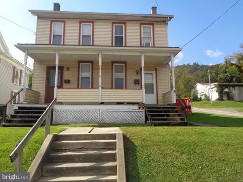 605-607 Valley St, Lewistown, PA 17044