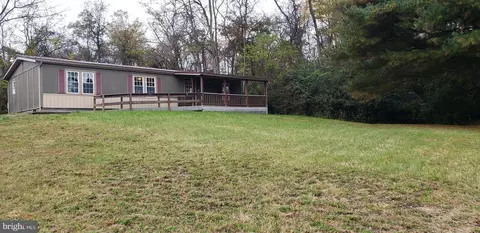 1035 Lockport Rd, Lewistown, PA 17044