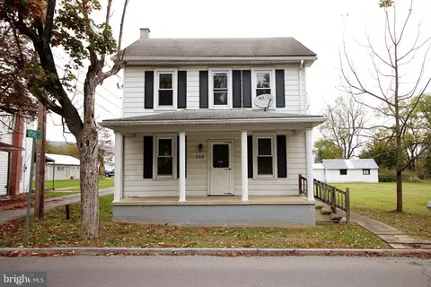 125 N Main St, Milroy, PA 17063
