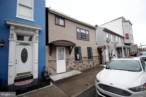 34 Chestnut St, Lewistown, PA 17044