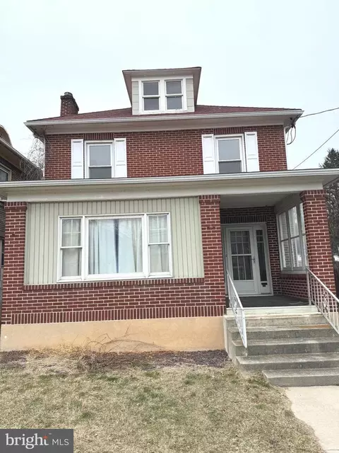 411 W 413 W 4th St, Lewistown, PA 17044
