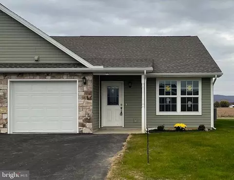 19 Pacific Ave, Milroy, PA 17063