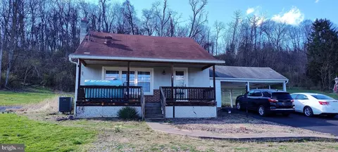 1291 Middle Rd, Lewistown, PA 17044