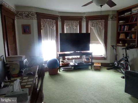 Living - 117 4th Ave, Burnham, PA 17009 photo 5 of 6