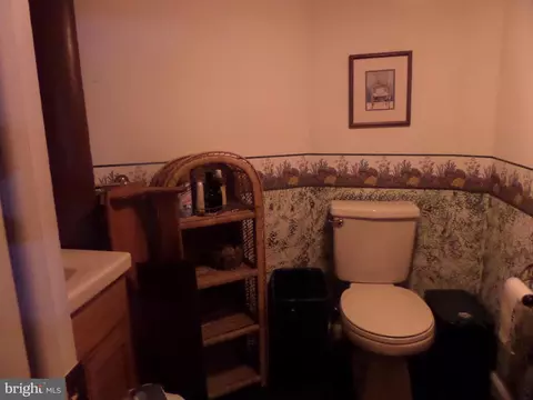 Bath - 117 4th Ave, Burnham, PA 17009 photo 5 of 5