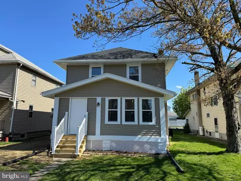 206 5th Ave, Burnham, PA 17009