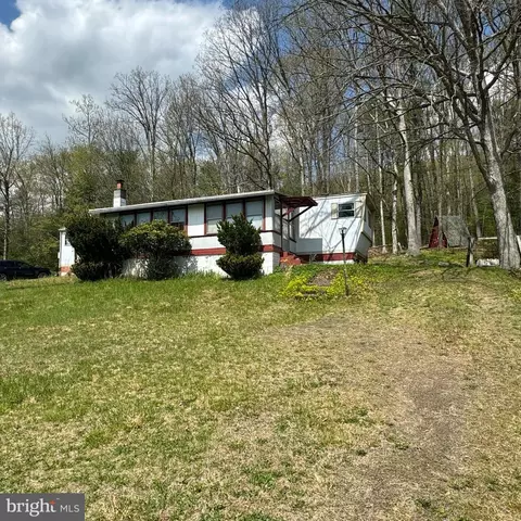 2543 New Lancaster Valley Rd, Milroy, PA 17063