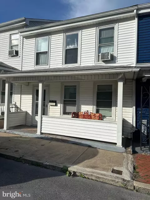 109 N Grand St, Lewistown, PA 17044