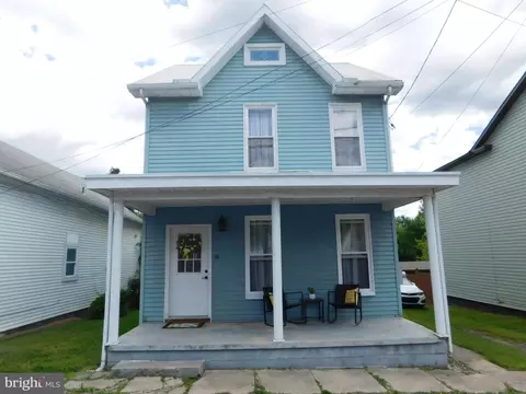 16 N Water St, Mcveytown, PA 17051
